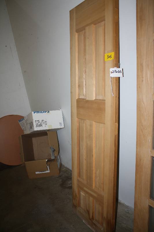 lot 305 image: Door 23 1316 x 80 18
