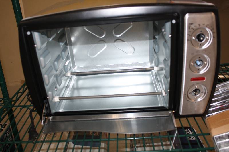 lot 222 image: Elite ToasterBroiler Missing Knobs