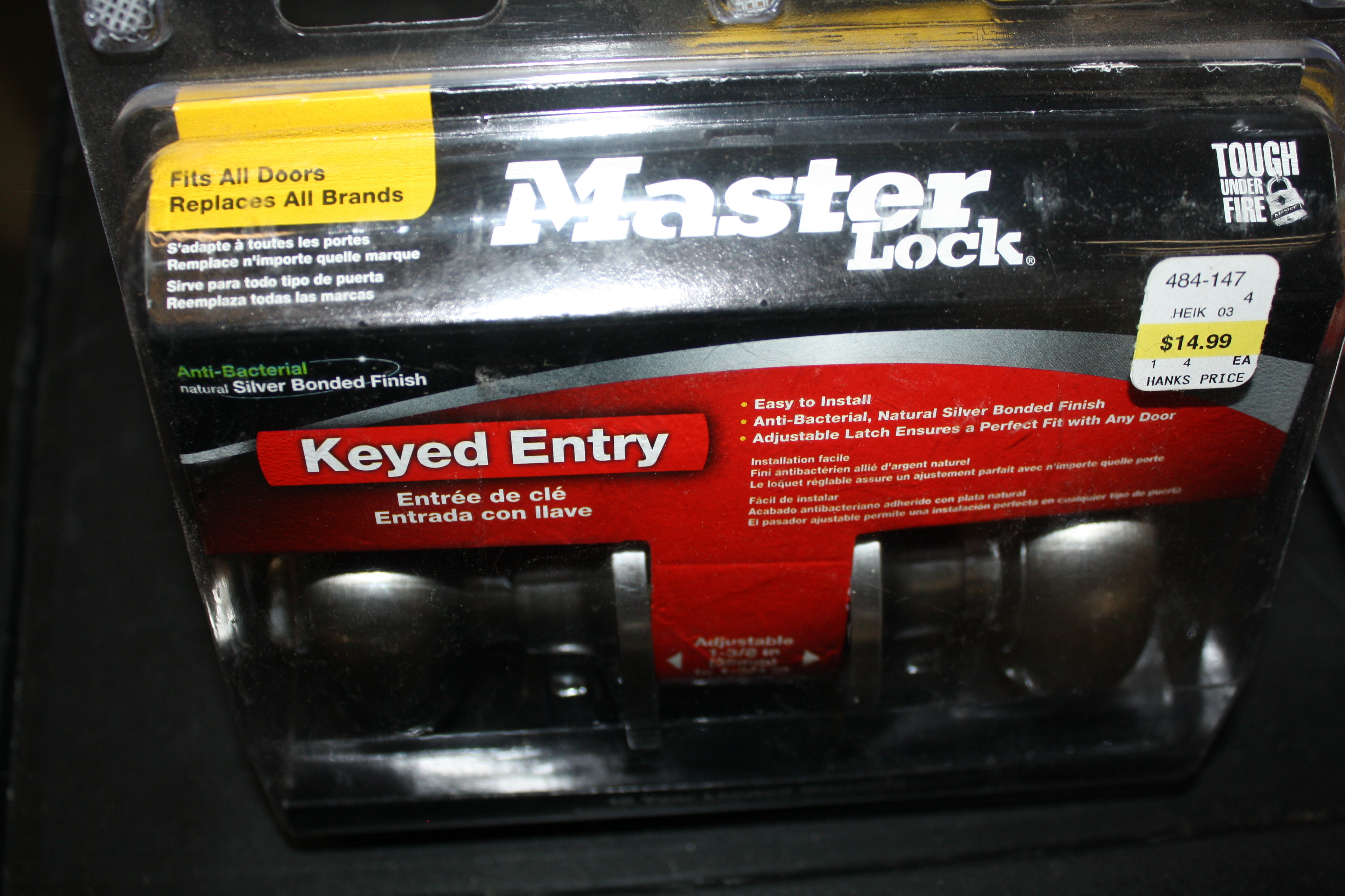 lot 252 image: Master Lock Deadbolt and Keyed Entery Knob