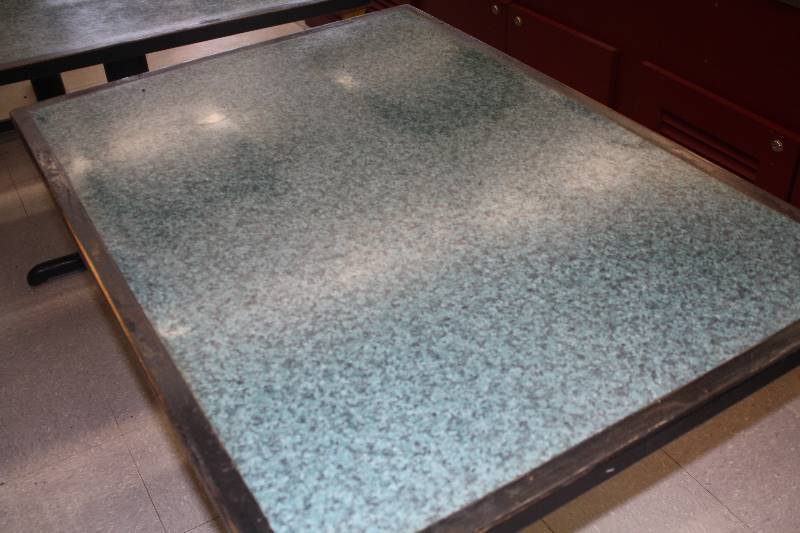 lot 179 image: Table