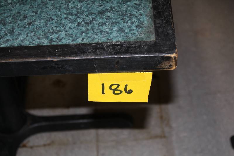 lot 186 image: Table