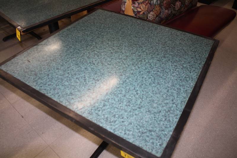 lot 187 image: Table