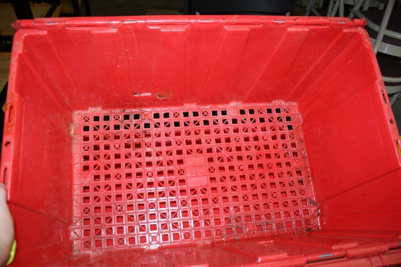 lot 260 image: plastic Storage Containers