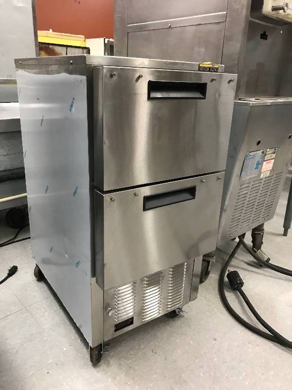 lot 27 image: Silver King 2 Drawer Stainless Steel Cooler on Casters - Model # SKSD-C2 - 115 Volts - 1.7 Amps - 15.5 x 17.25 x 39.5 - NSF Approved - 2Runs Cools Note like New