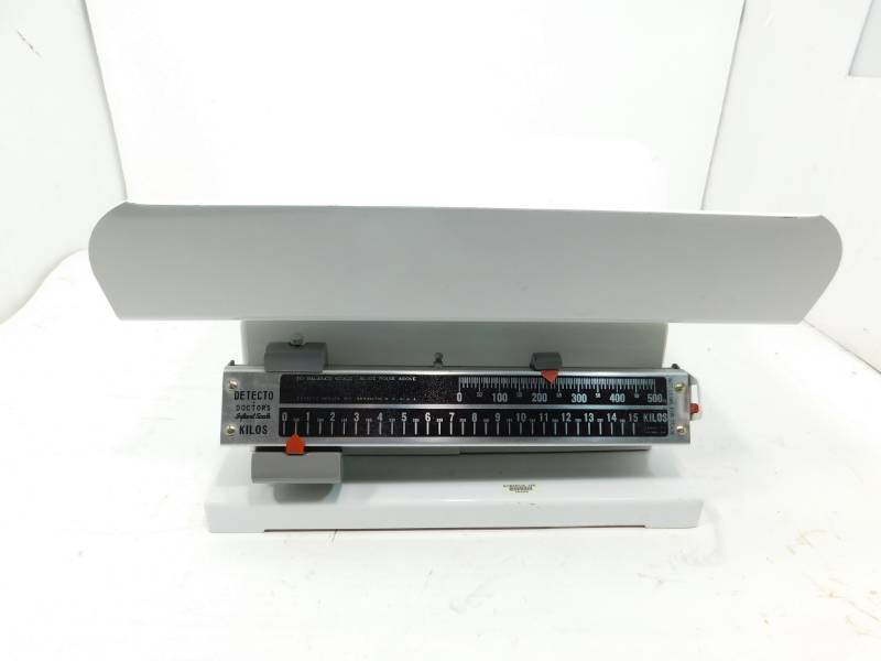 lot 27 image: Detecto Doctors Infant Scale