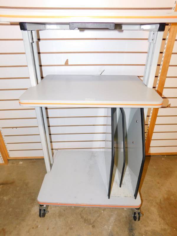 lot 33 image: AFC Industries Work Station Cart On Wheels