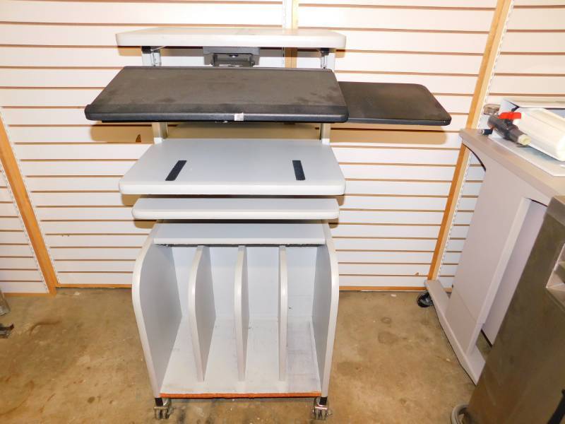 lot 38 image: Medical Computer Cart With Compartments
