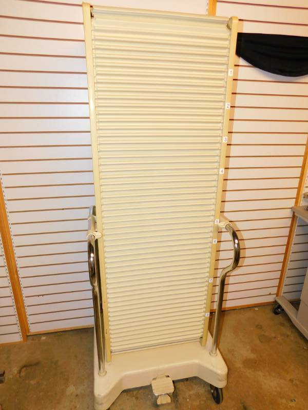 lot 43 image: Hermanmiller Healthcare Procedure Supply Cart