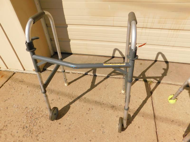 lot 59 image: Adjustable Walker ---Two Front Wheels