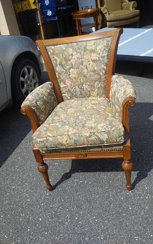 lot 12 image: Henredon Floral Print Upholstered Occasional Chair Trimmed With Brass Tacks (No Wear)