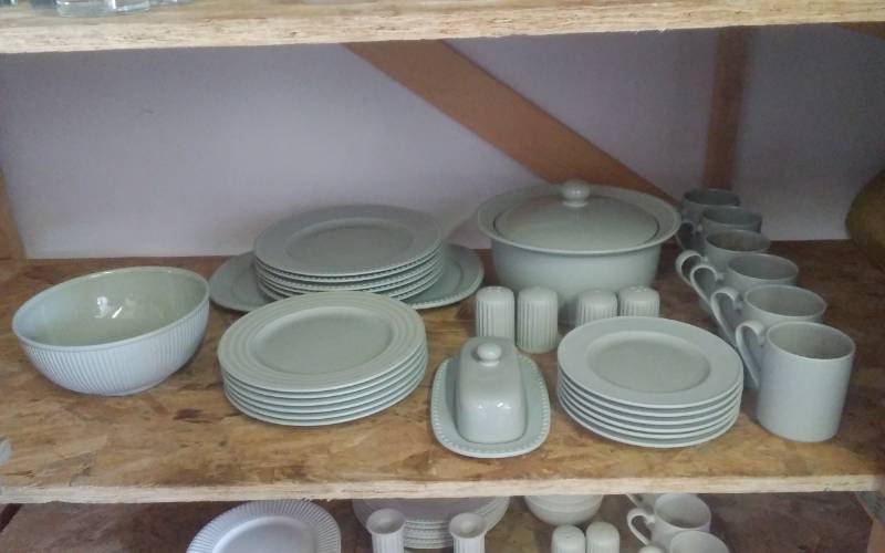 lot 18 image: Set Of Dansk Green Dishes For 6 (Nice)