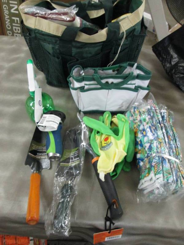 lot 2 image: Gardening Tote with Hand Tools, Noz...
