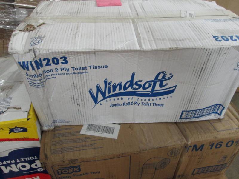 lot 29 image: WIN203 - Super Jumbo Roll Bath Tiss...