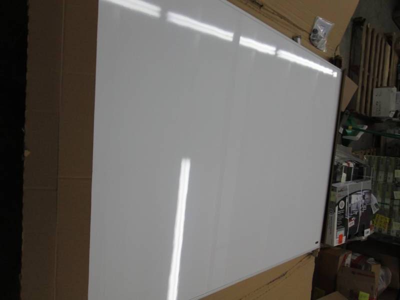 lot 60 image: Quartet Magnetic Dry Erase Board 31...