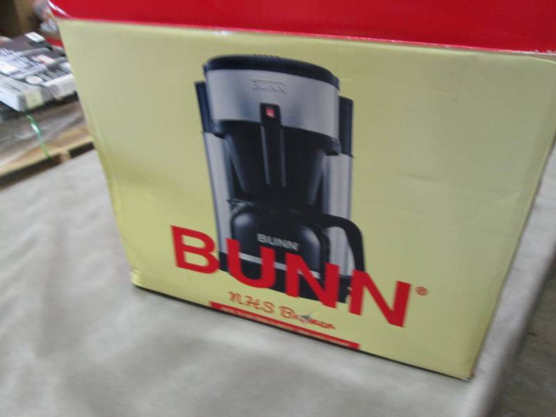 lot 62 image: Bunn NHS 10-Cup Home Coffee Brewer ...