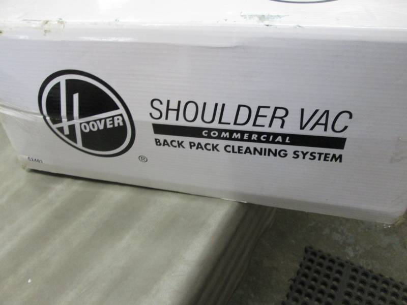 lot 84 image: Hoover Commercial Lightweight Backp...