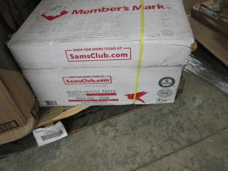 lot 96 image: Case of Members Mark Premium Multip...