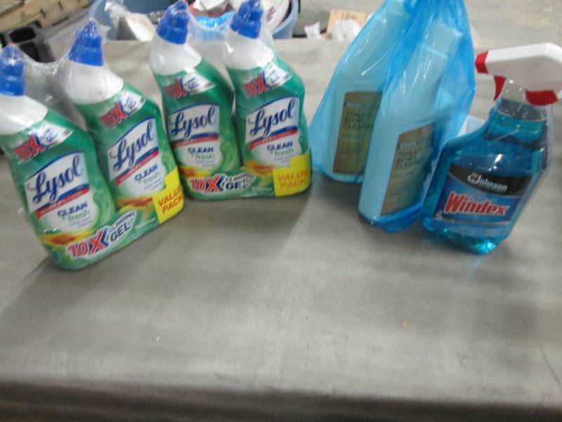 lot 117 image: 4 Lysol Toilet Bowl Cleaner, 2 Ecos...