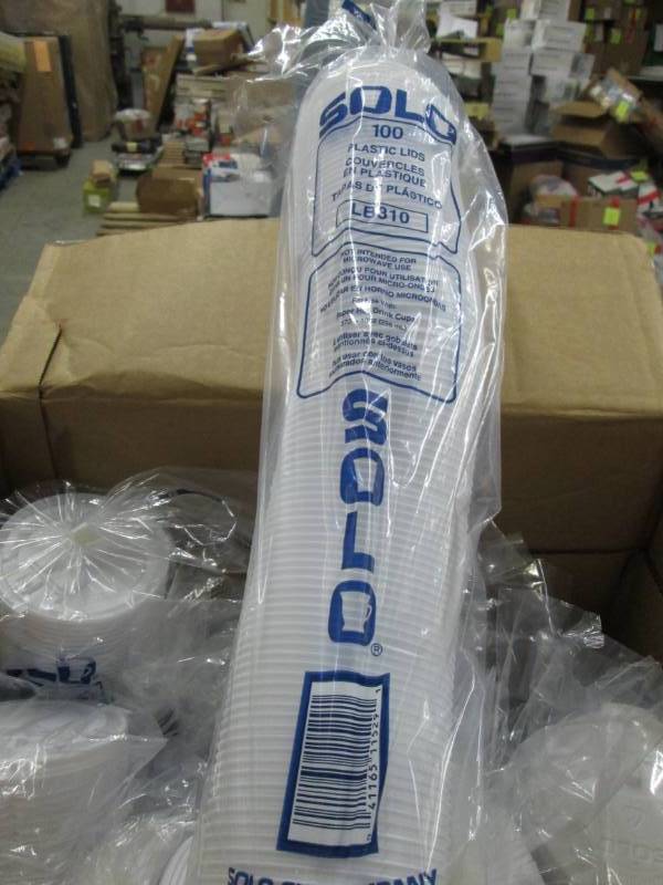 lot 160 image: Box of Solo Plastic Lids...