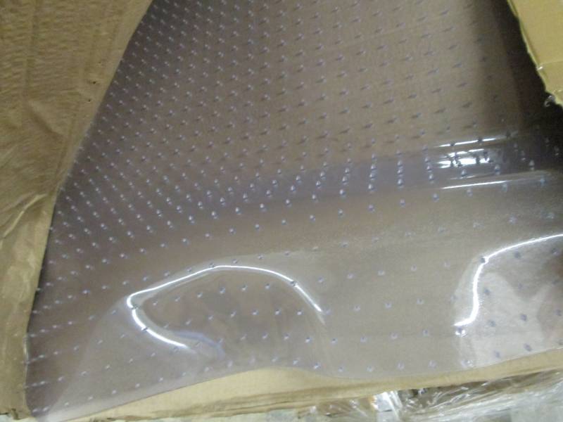 lot 184 image: Alera Studded Chair Mat for Flat Pi...