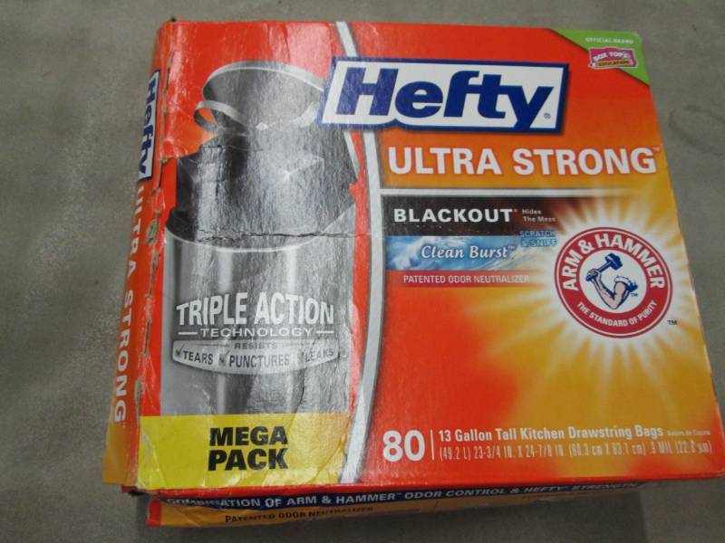 lot 202 image: Hefty Ultra Strong Black Tall Kitch...