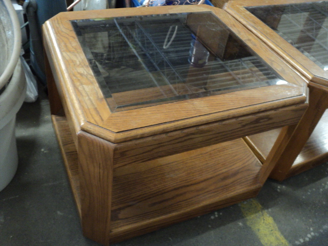 oak end table with glass top 25 x ...