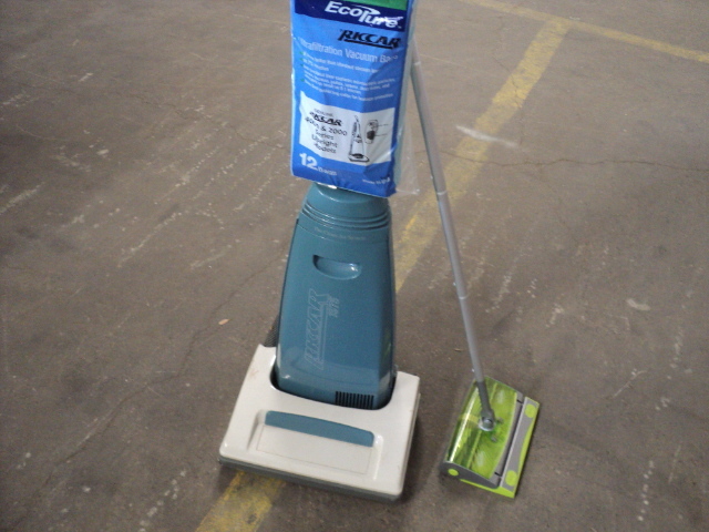 Riccar vacuum cleaner and Swiffer f...