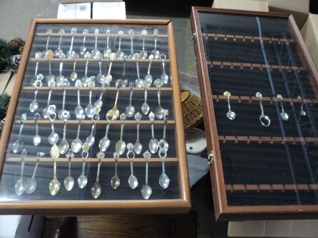 souvenir spoon collection and 2 cas...