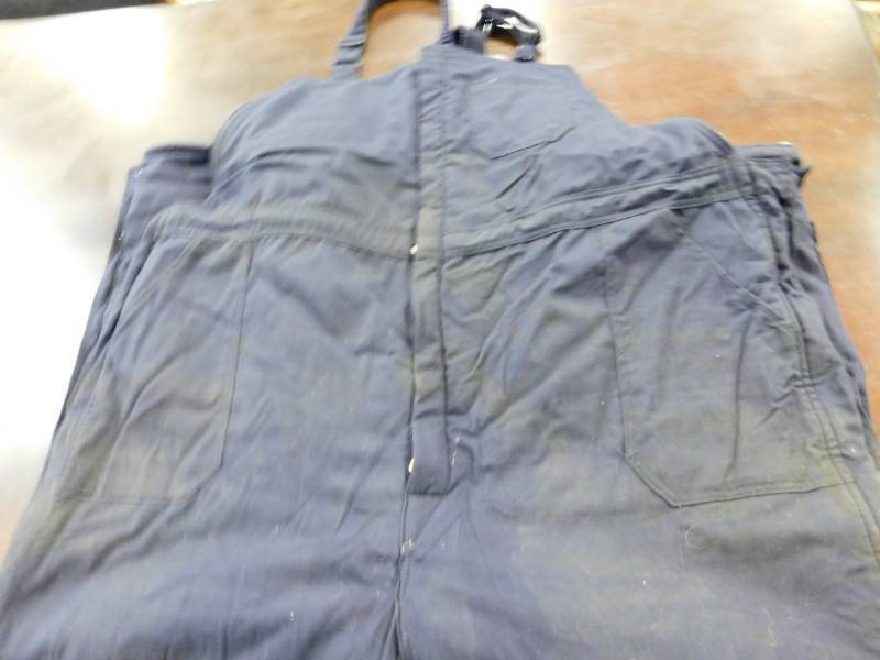 lot 65 image: Bulwark Protective Work Bibs - 5XL-LN