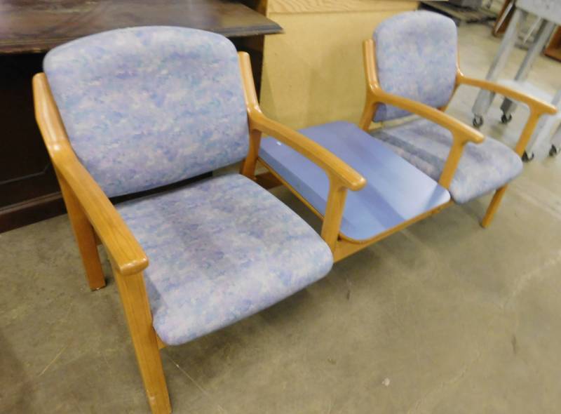lot 42 image: Multi Color Reception Area Chair #1