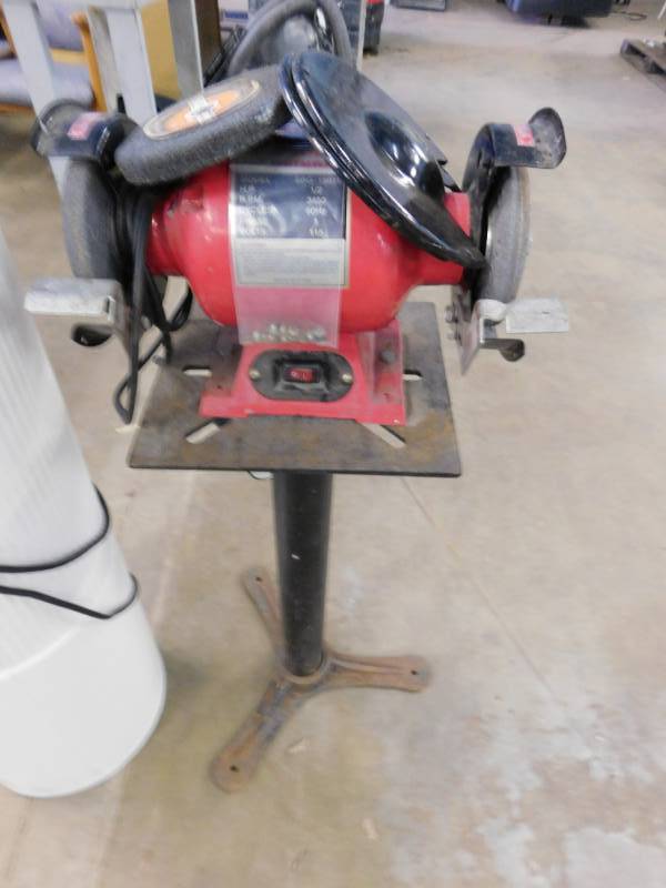 lot 45 image: 6 Bench Grinder