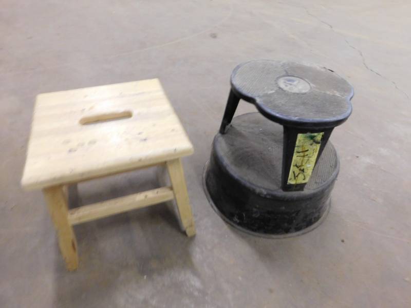 lot 20 image: Two Step Stools