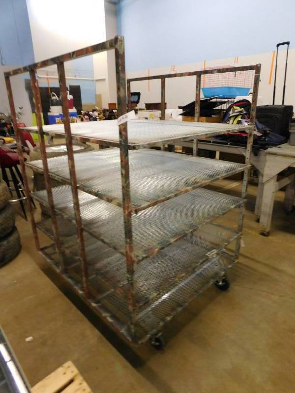lot 28 image: Metal Camo Rolling Industrial Cart - 42(w) x 60.5(h) x 48(d)