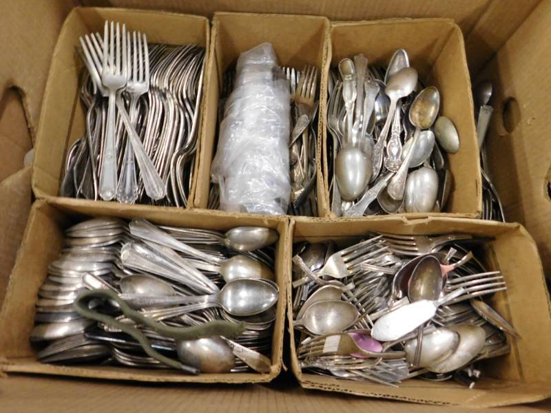 lot 204 image: Large Lot of Silverware #3
