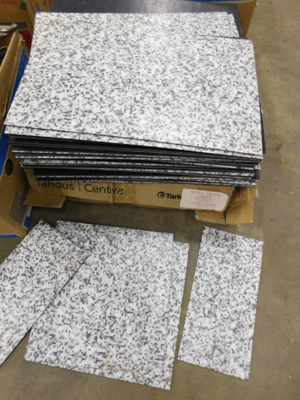 lot 208 image: Tandus Floor Tile - 18 x 18