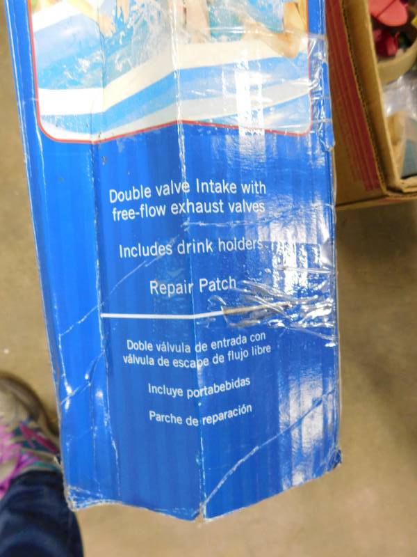 lot 209 image: Family Blow Up Pool - 80