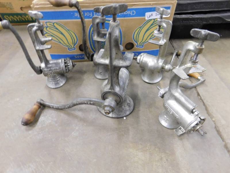 lot 223 image: Vintage Manual Universal Meat Grinders #3