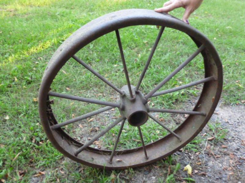 lot 14 image: Vintage Steel Wheel
