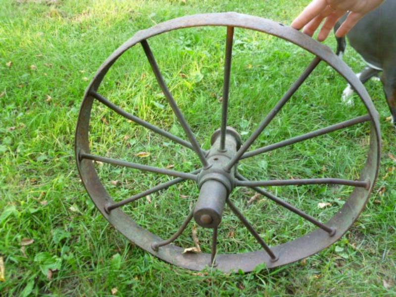 lot 17 image: Vintage Steel Wheel