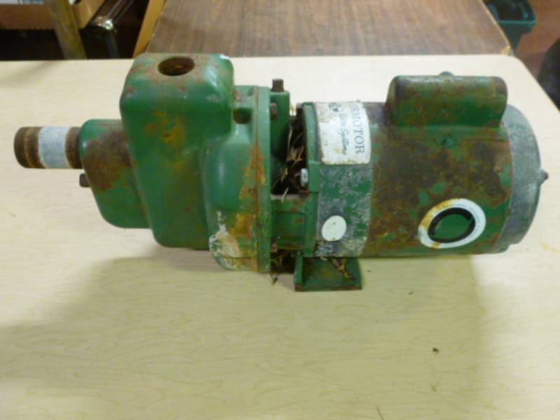 lot 42 image: Water Pump