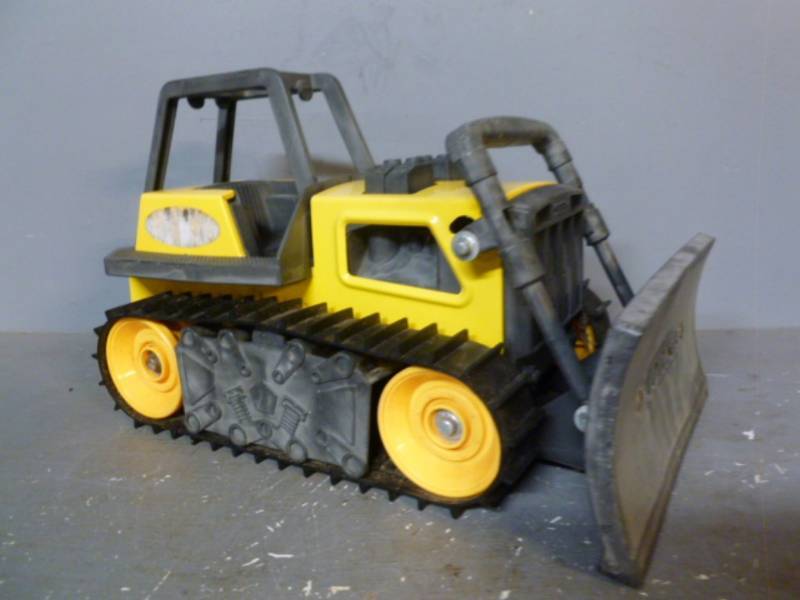 lot 83 image: Tonka