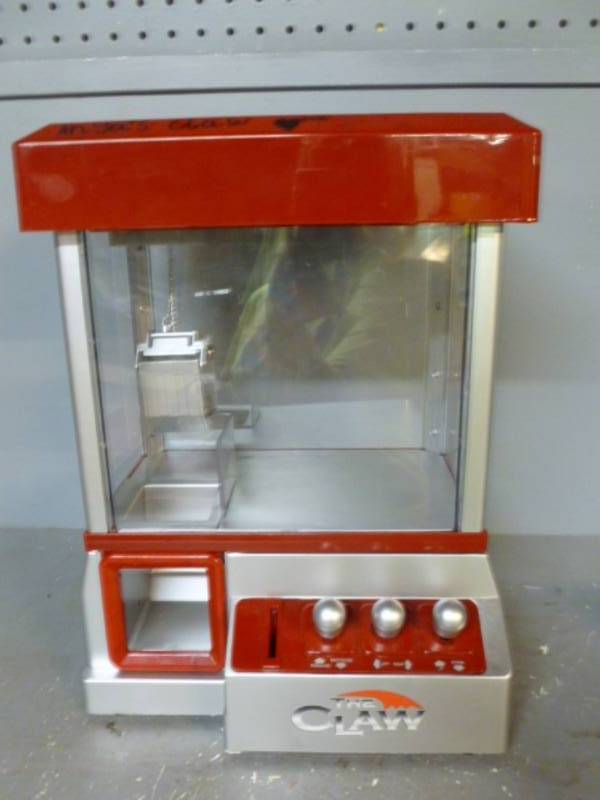 lot 84 image: Mechanical Game