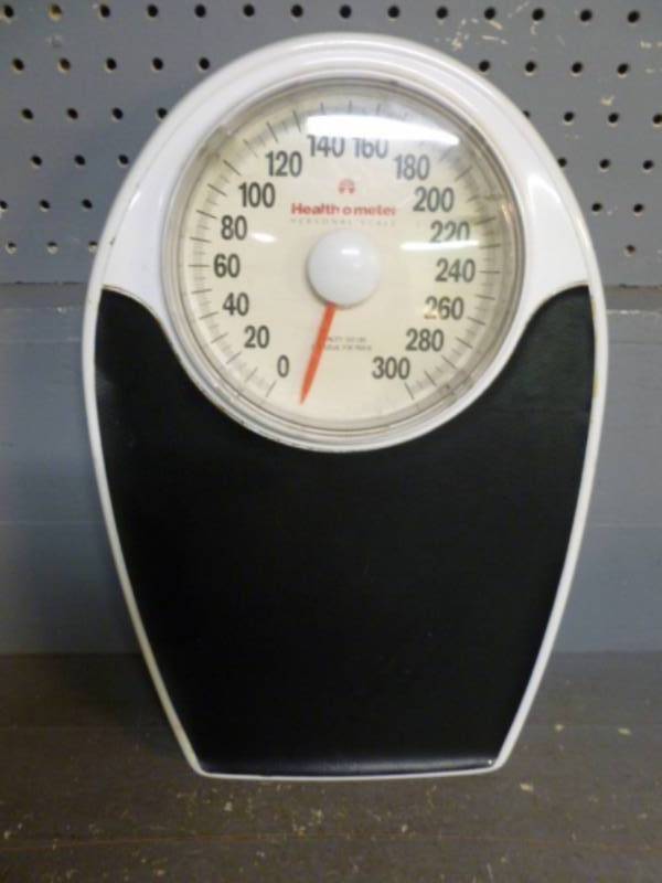 lot 87 image: Bathroom Scale