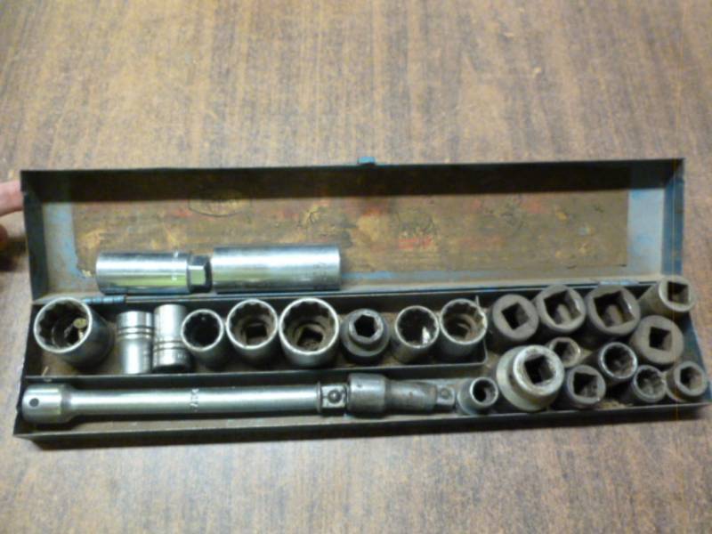 lot 98 image: Socket Set