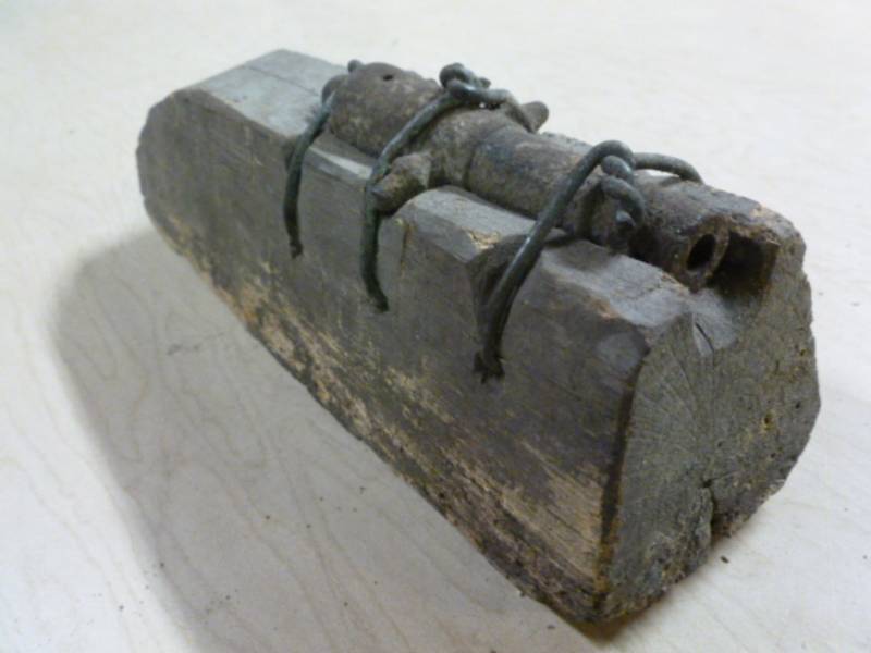 lot 94 image: Vintage Cannon