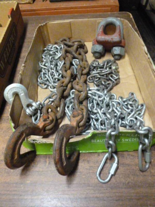 lot 100 image: Log Chain