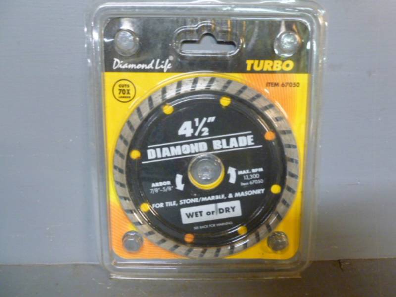 lot 114 image: New Diamond Blade