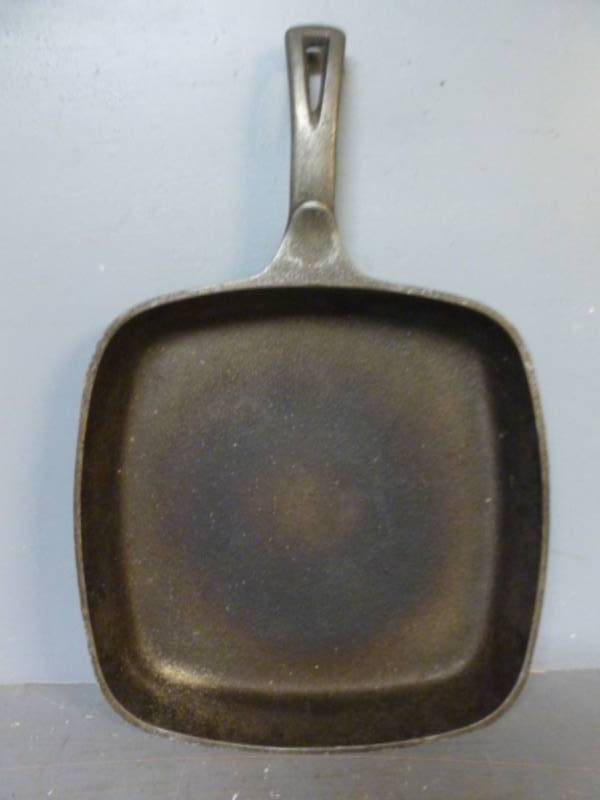 lot 120 image: Cast Iron Pan