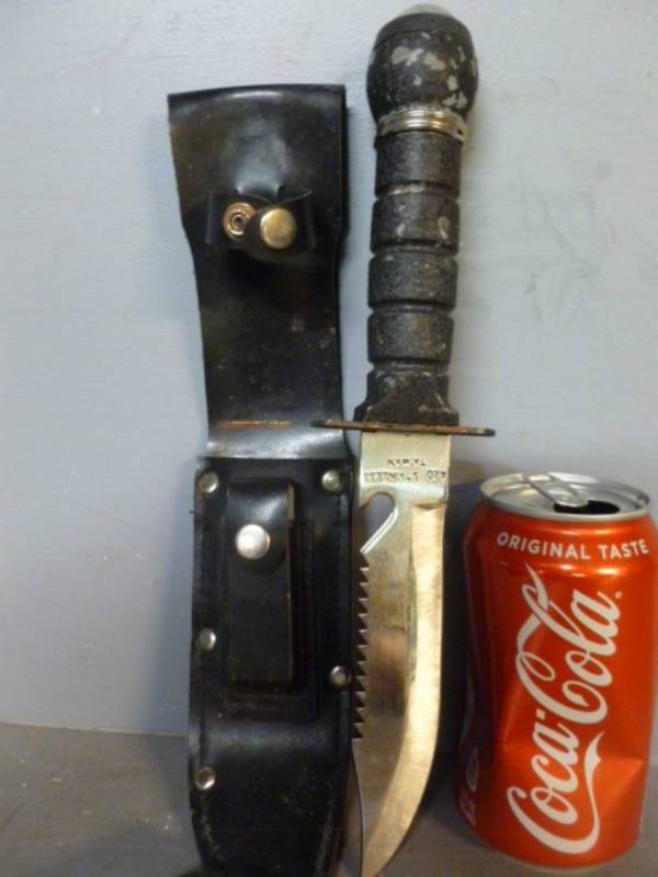 lot 134 image: Survival Knife