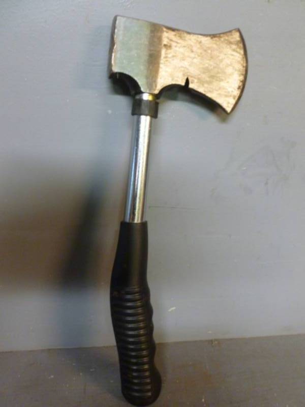 lot 140 image: Camp Ax